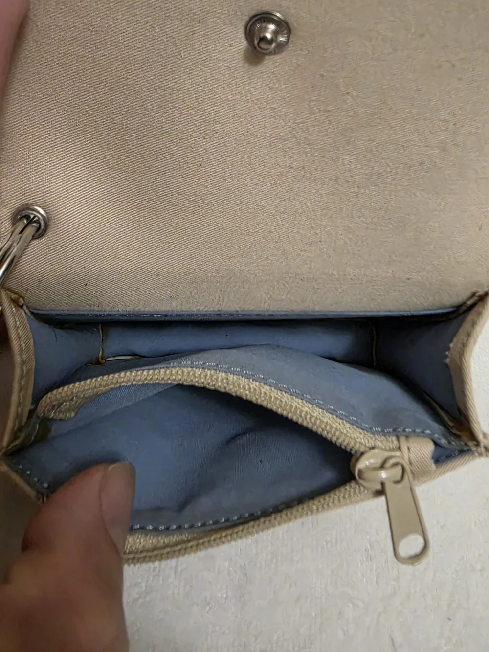 Nine West Black and Beige Compact Keyring Wallet